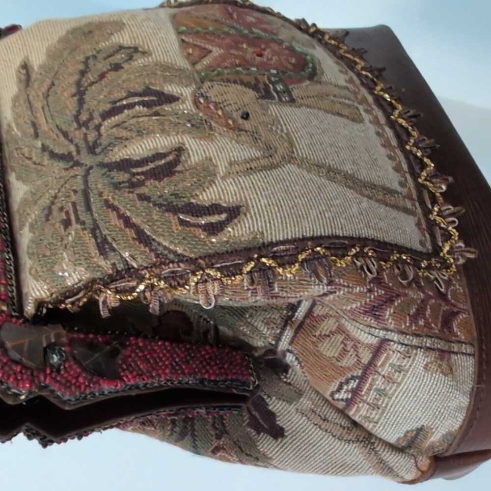 Mary Frances Designer Beaded Elephant earth tone tapestry handbag Purse - Picture 15 of 15